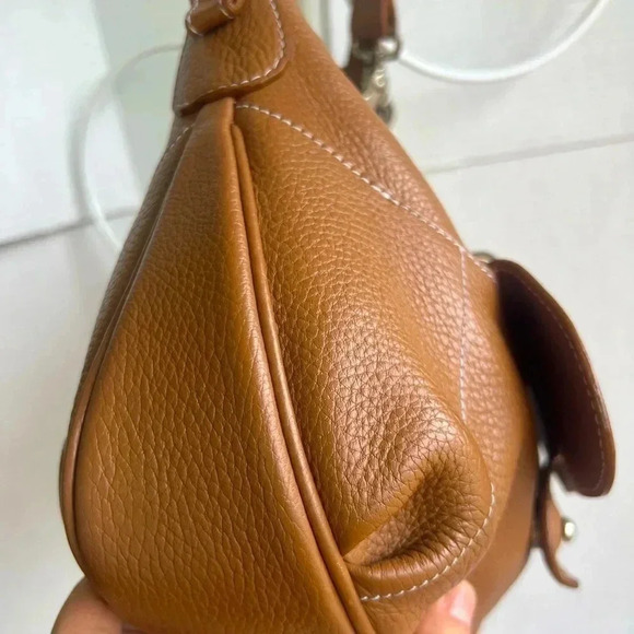 Tods Leather Hobo Bag in EUC - Picture 5 of 13